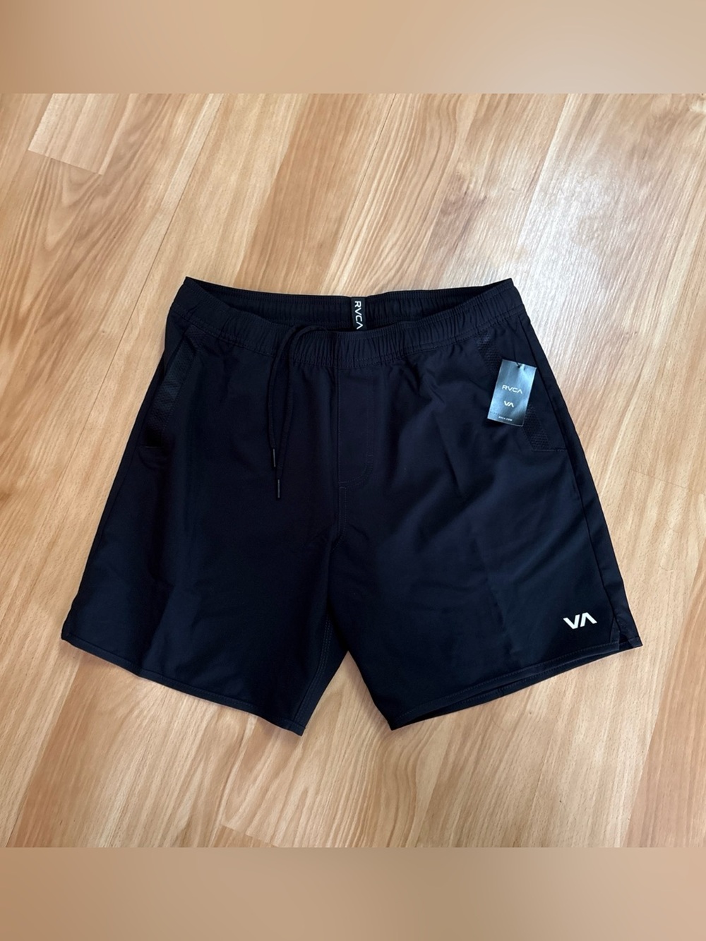 RVCA Men's Kevin Elastic Waist Shorts Size S Black Hybrid Unlined